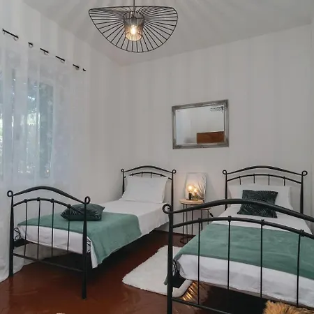 Holiday home Zoki - Pool House Postira